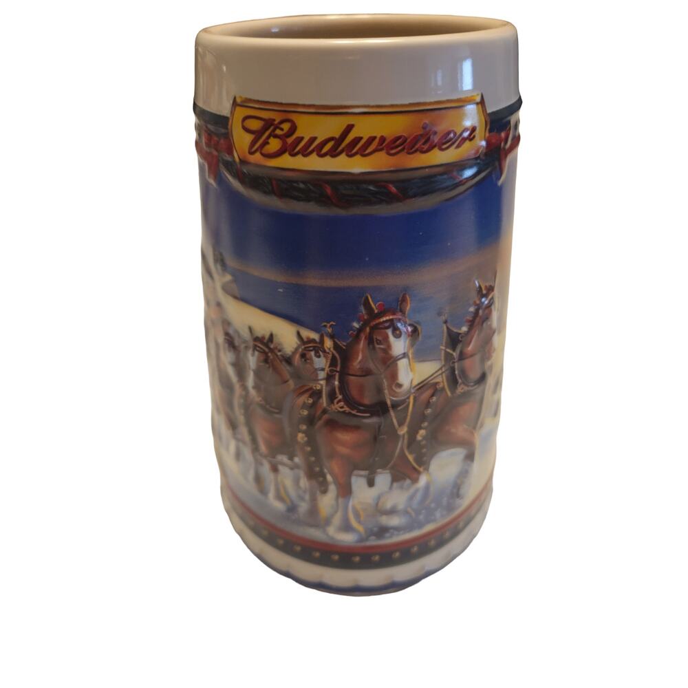 Vintage Beer Mug‎ 2002 Budweiser Holiday Beer Steins Ceramic Winter Scenes